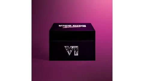 Gtavi_ce_box_closed_finalized_2160noise