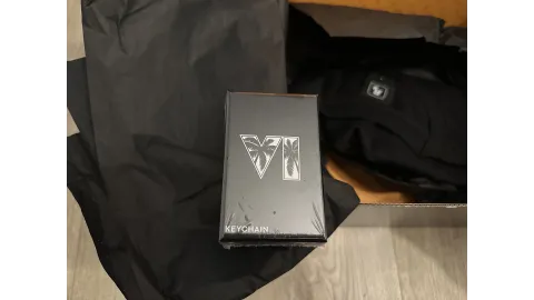 iGTA GTA 6 Merch Box Keychain